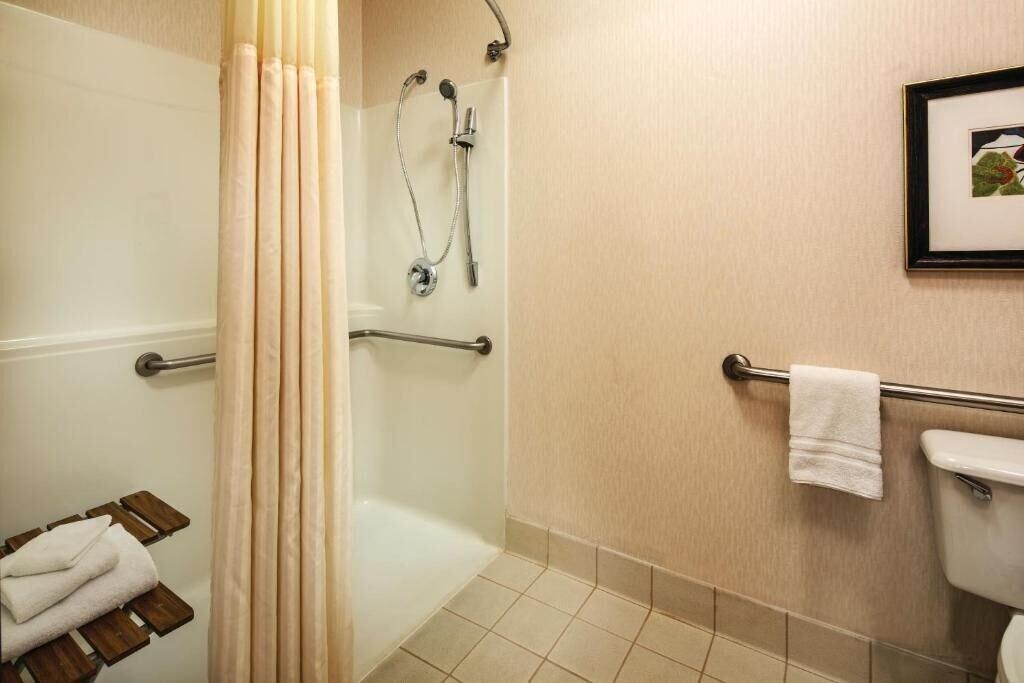 Doubletree By Hilton Olympia Hotell Exteriör bild